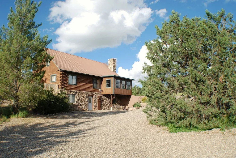 Whisper's Ranch B & B