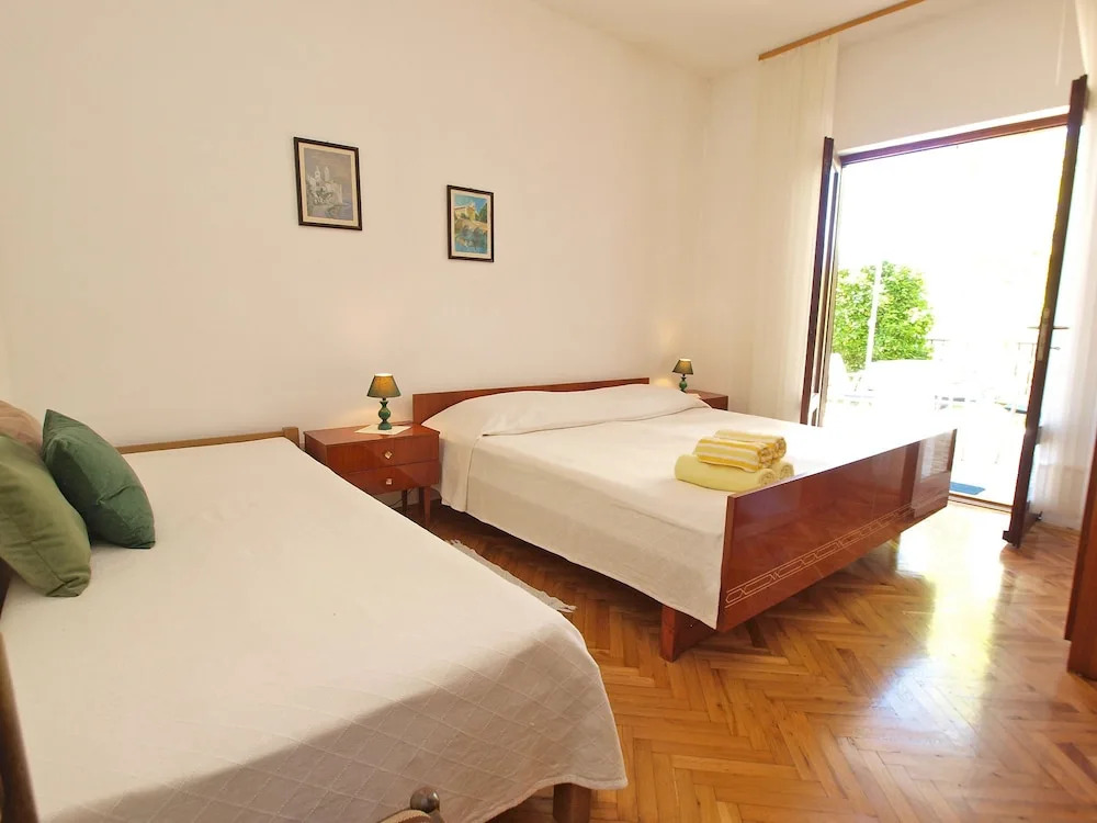 Apartments Jolanda 911