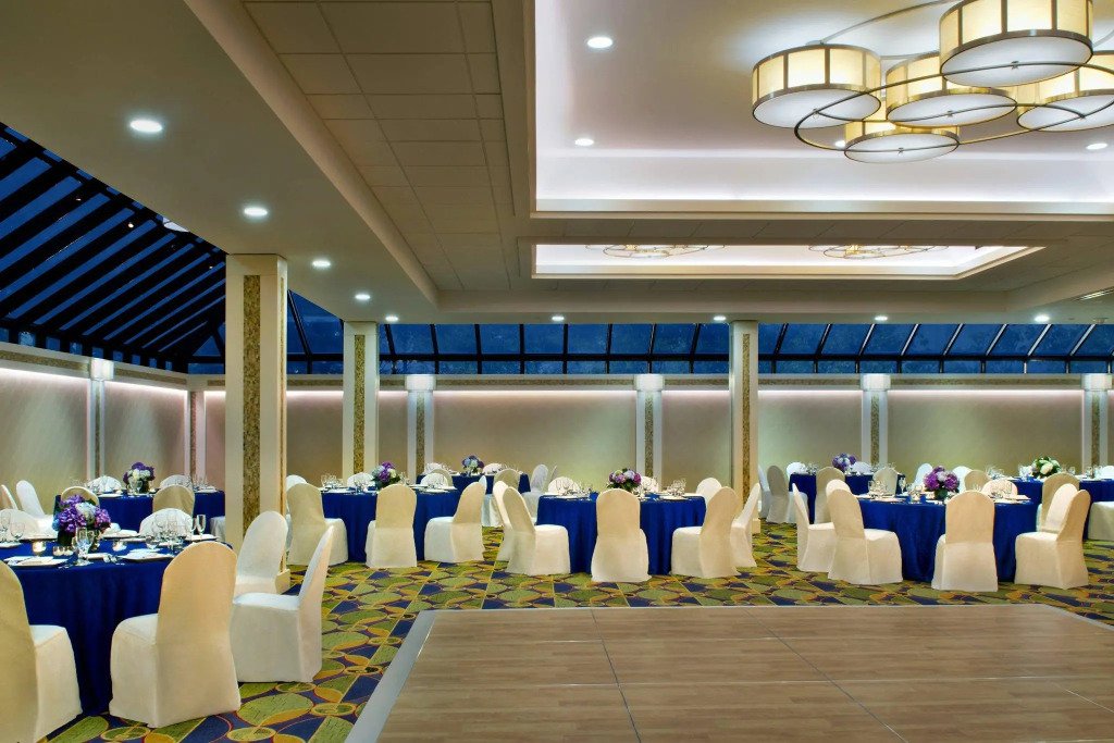 Long Island Marriott Hotel