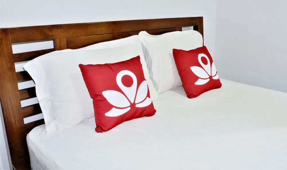 ZEN Rooms Basic near Cilandak Town Square