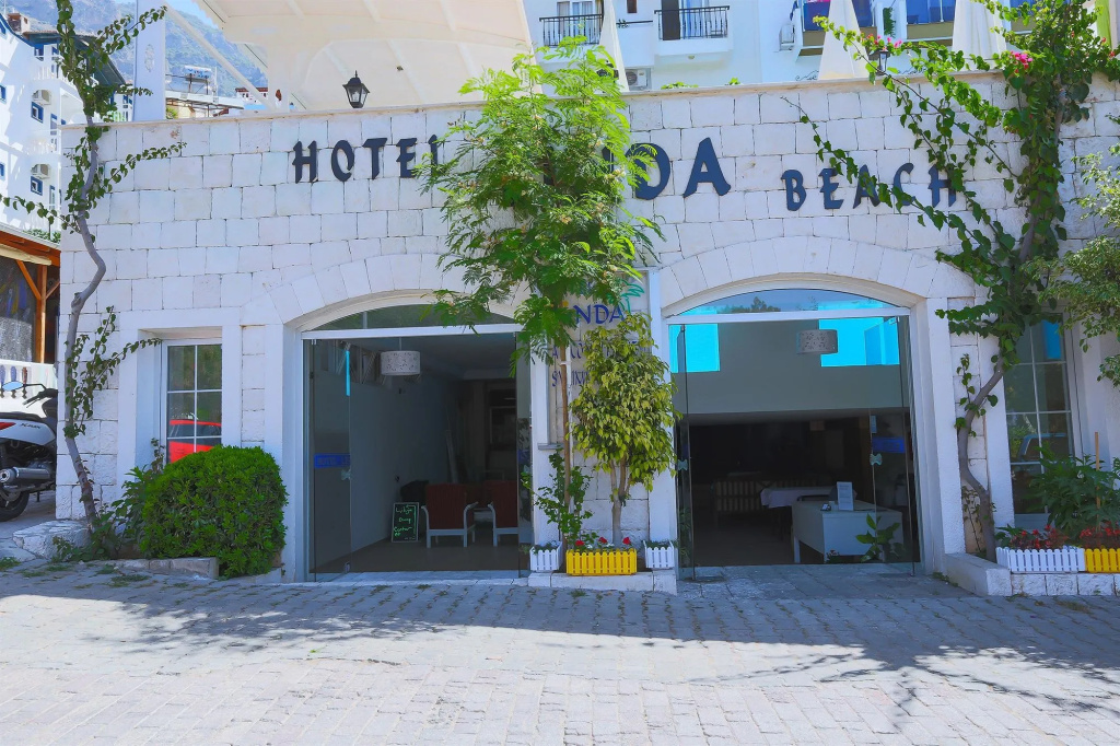 Отель Linda Beach
