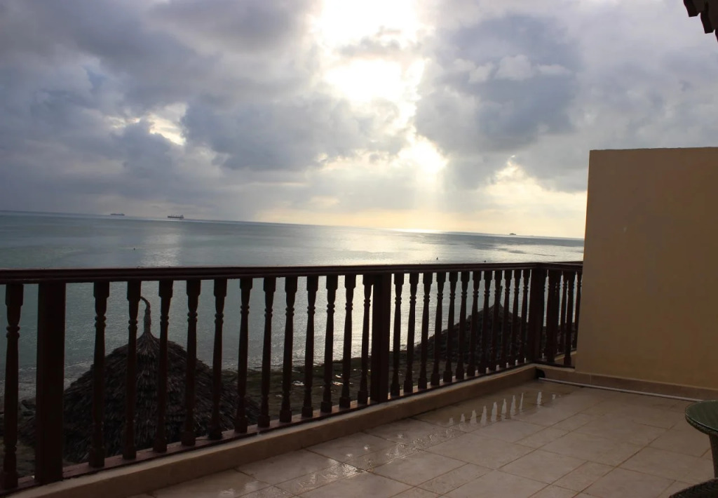 The Island Beach Getaway