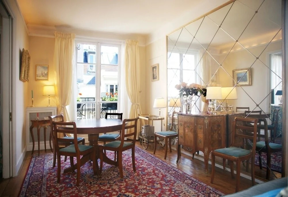 216500 - Beautiful 120 sqm duplex apartment for a family or two couples to rent in a privileged area