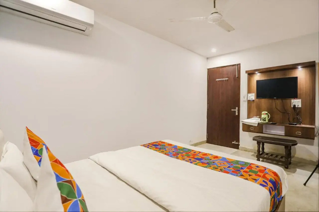Via Usha Continental