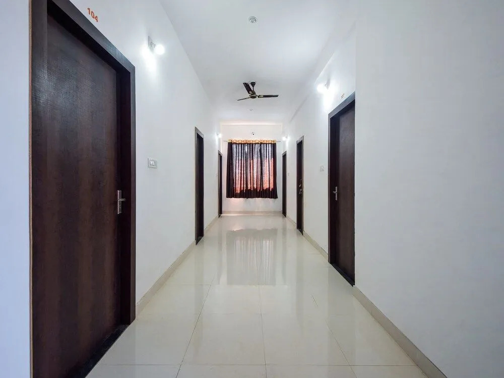 Oyo 27014 Badam Palace