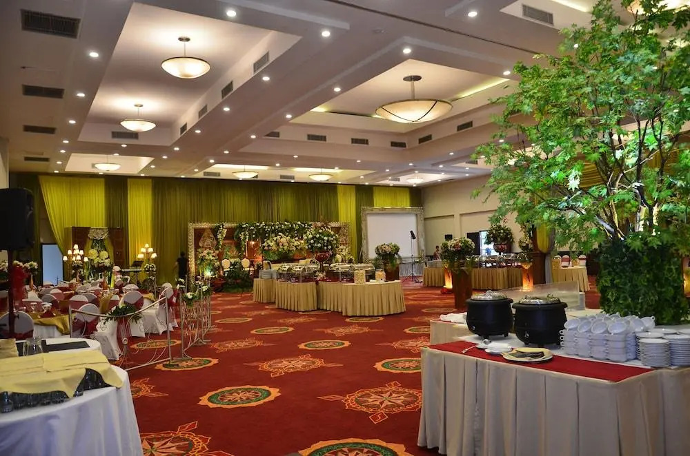 Padjadjaran Suites Resort and Convention Hotel