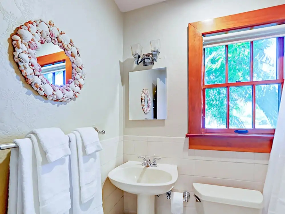 Old Northwood - 3 Br Home