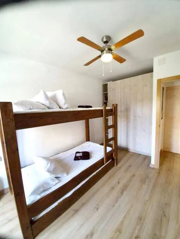 One bedroom appartement at Empuriabrava 50 m away from the beach with lake view and furnished terrace