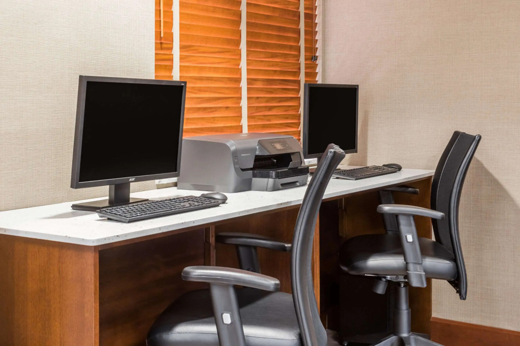 Hawthorn Extended Stay by Wyndham Naples