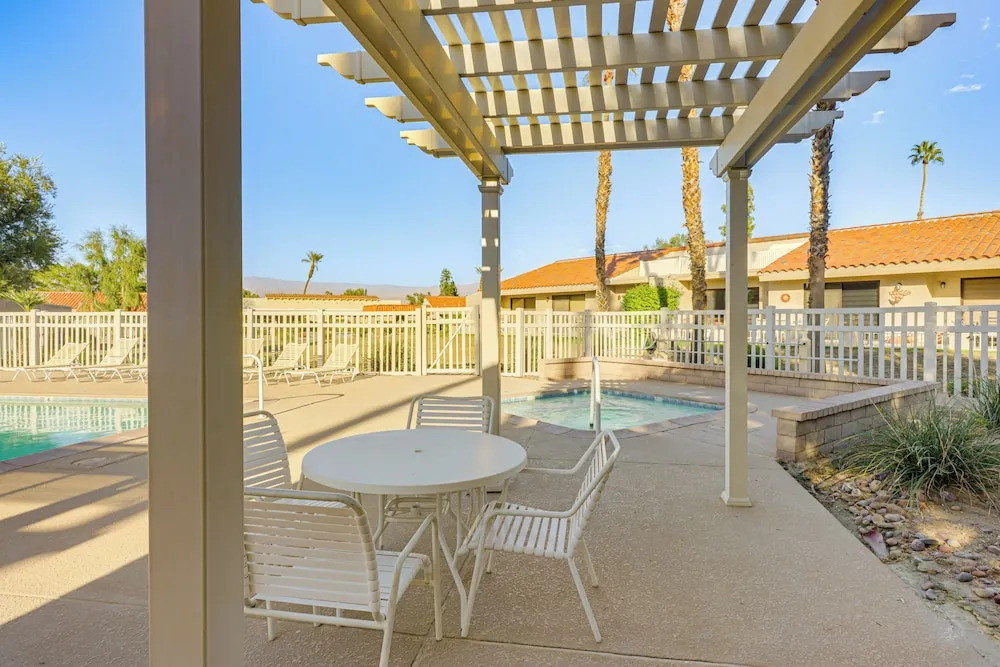 Patio, Grill & Pool Access: Palm Desert Retreat!