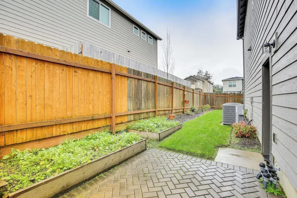2 Mi to University of Oregon: Modern Eugene Home!