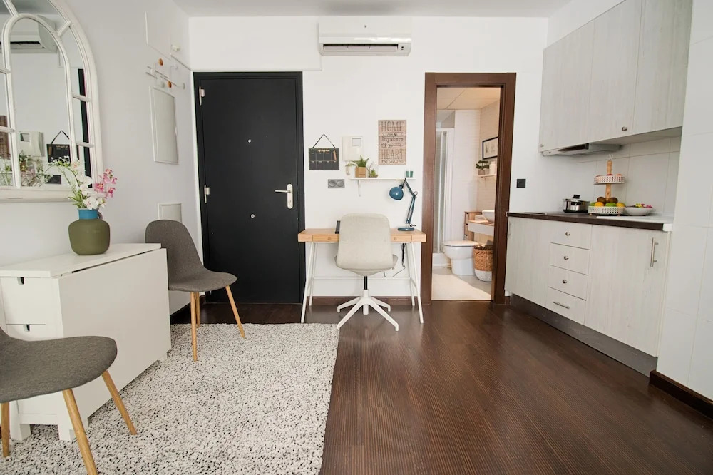 Rustic Chic Studio Downtown by La Recepcion