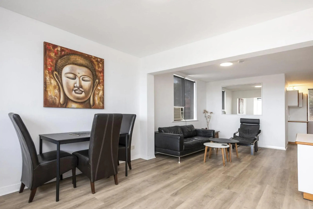 Apartment 201 - Fremantle studio apartment with ocean and harbour views