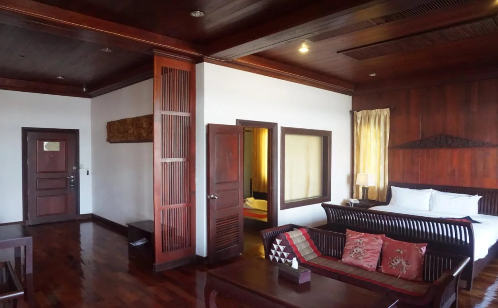 Sengtawan Riverside Hotel