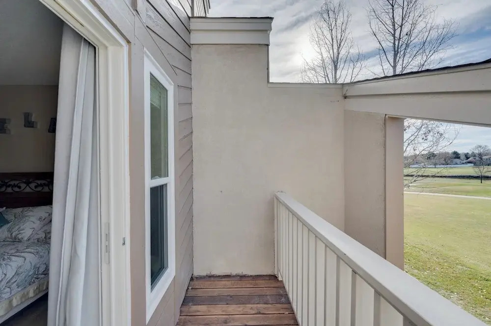 Loveland Townhome: Walkable to Lake & Park!