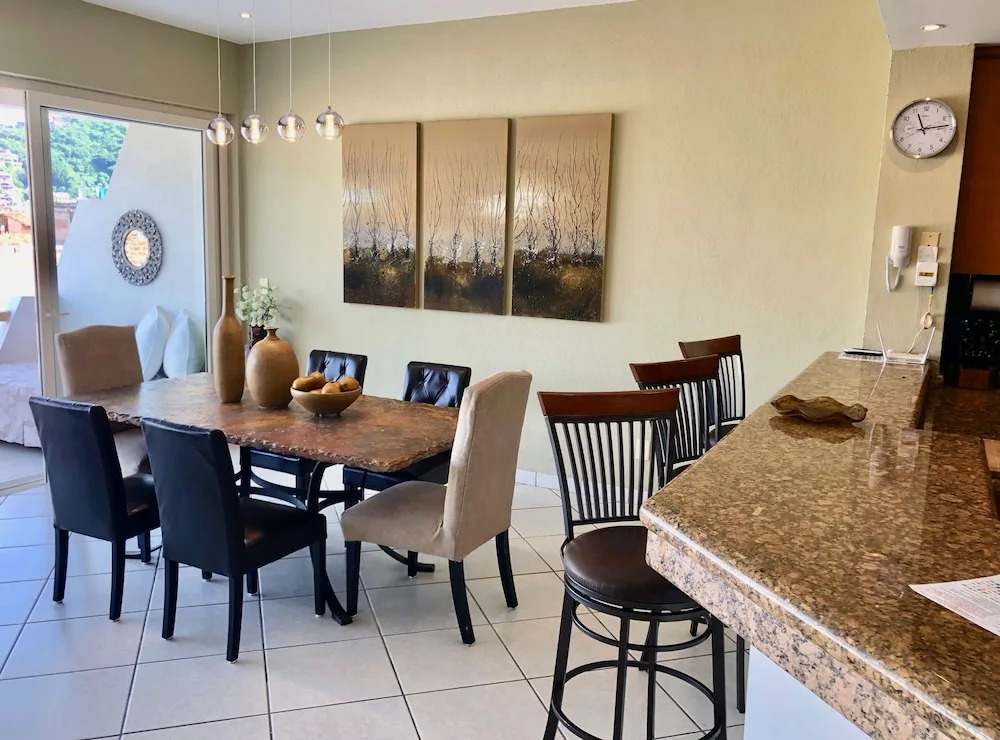 Luxury Condo Romantic Zone-Beach