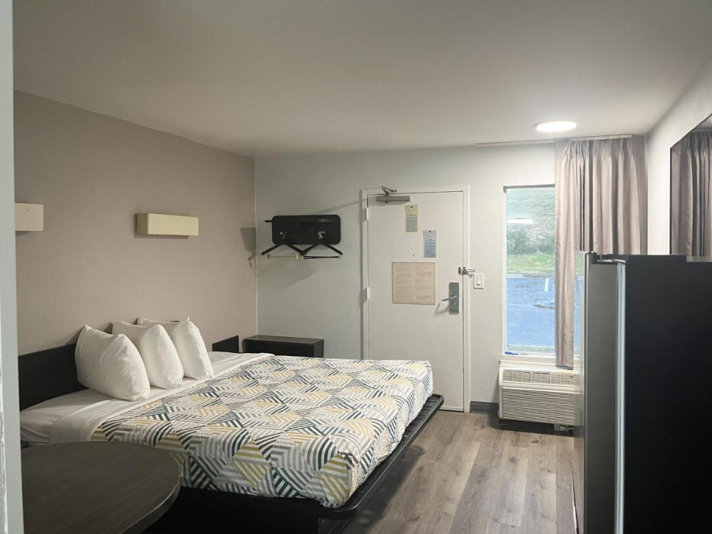 Super 8 Augusta