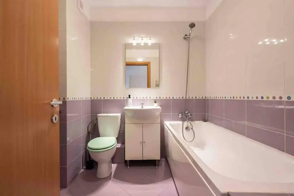 Perfect Studio with View and Undergound parking