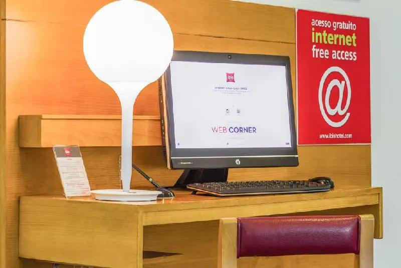 Ibis Setubal