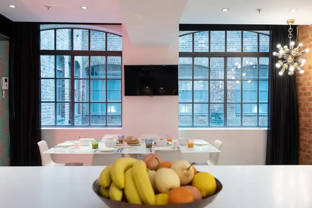 Amazingly Luxurious Loft Apartment Soho - 3 Bedrooms 2 Bath Office