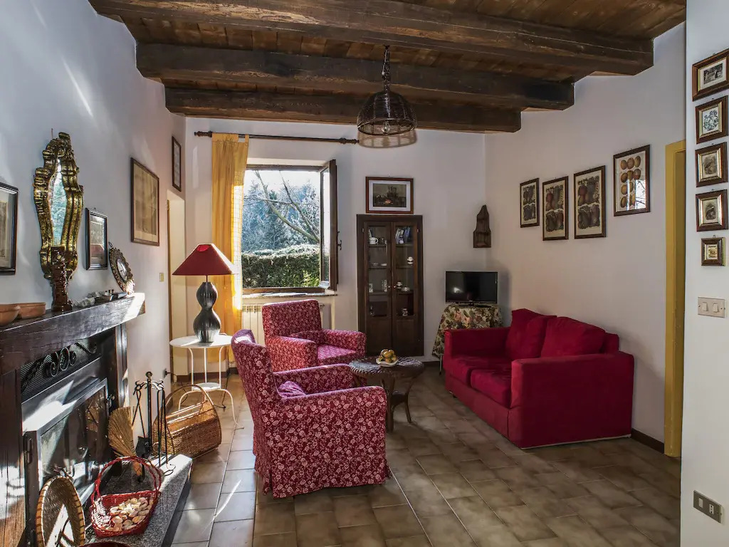 A holiday home with swimming pool in a national park