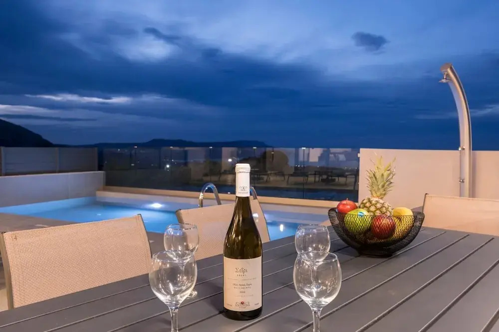 Four Horizons Luxury Villas