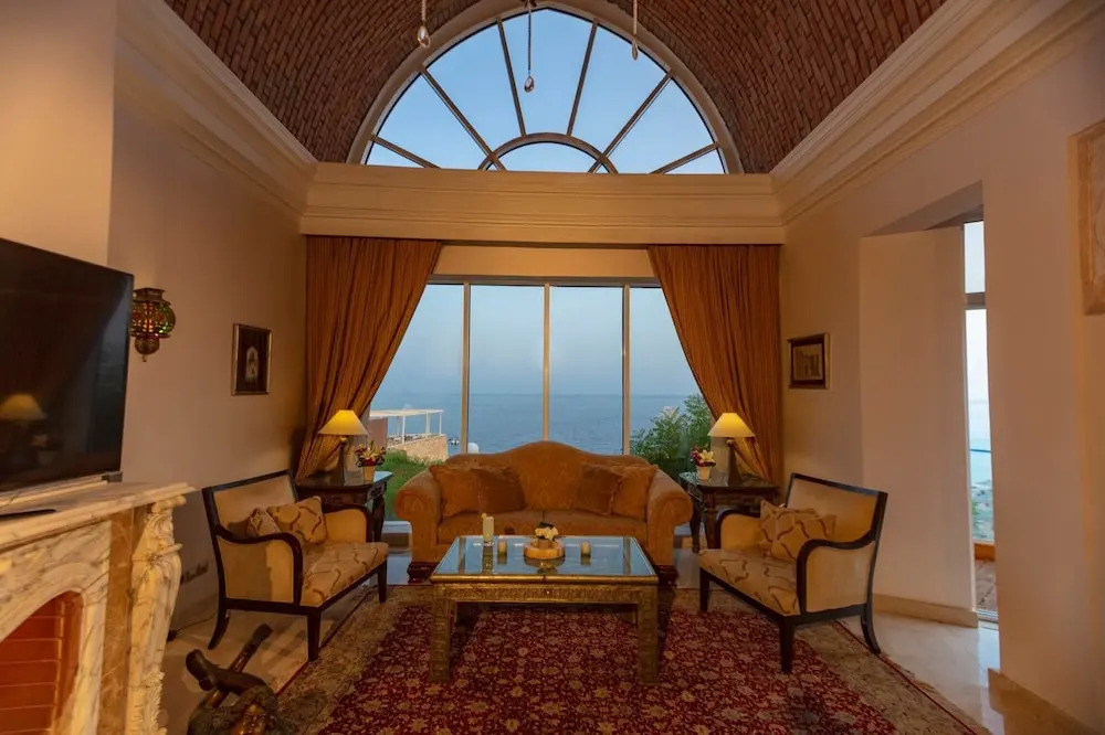 3 Bedroom Villa Offering Unrivaled Privacy and Great Views of the Red Sea