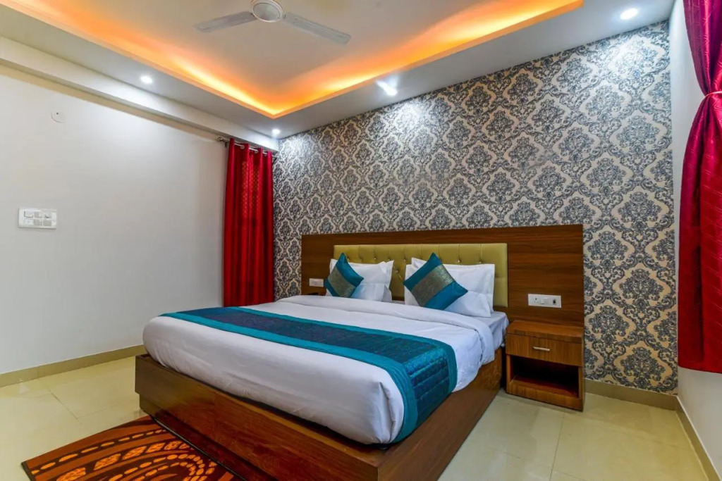 Hotel Urban Tree At Delhi Airport