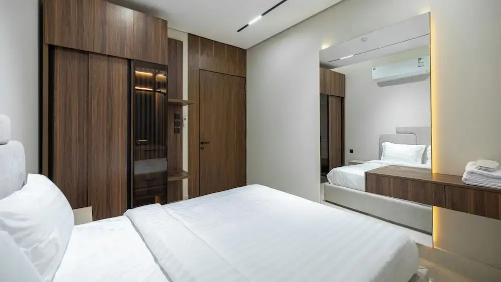 Luxury two bedroom Apartment Al Rawdha