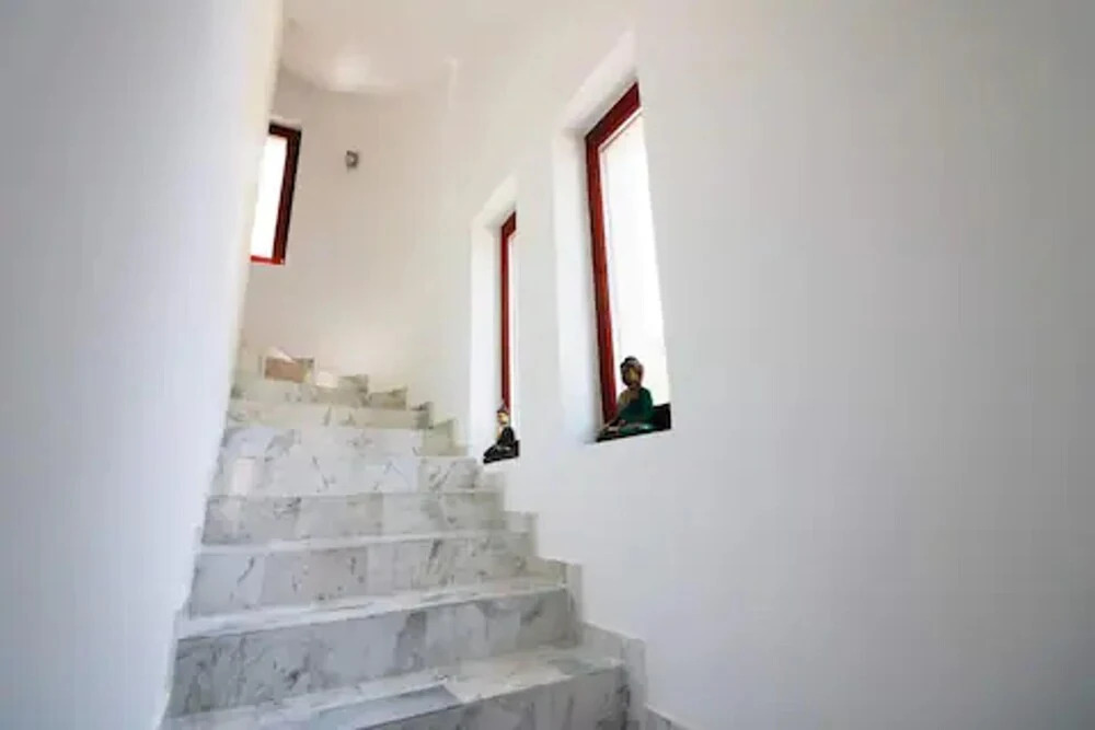 Maharaja Mountain Palace 3-bed Apartment in Buda