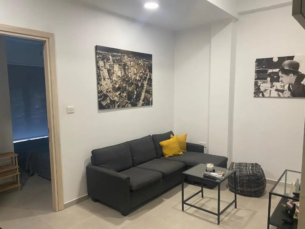 Modern City Center Apartment Saripolou 2