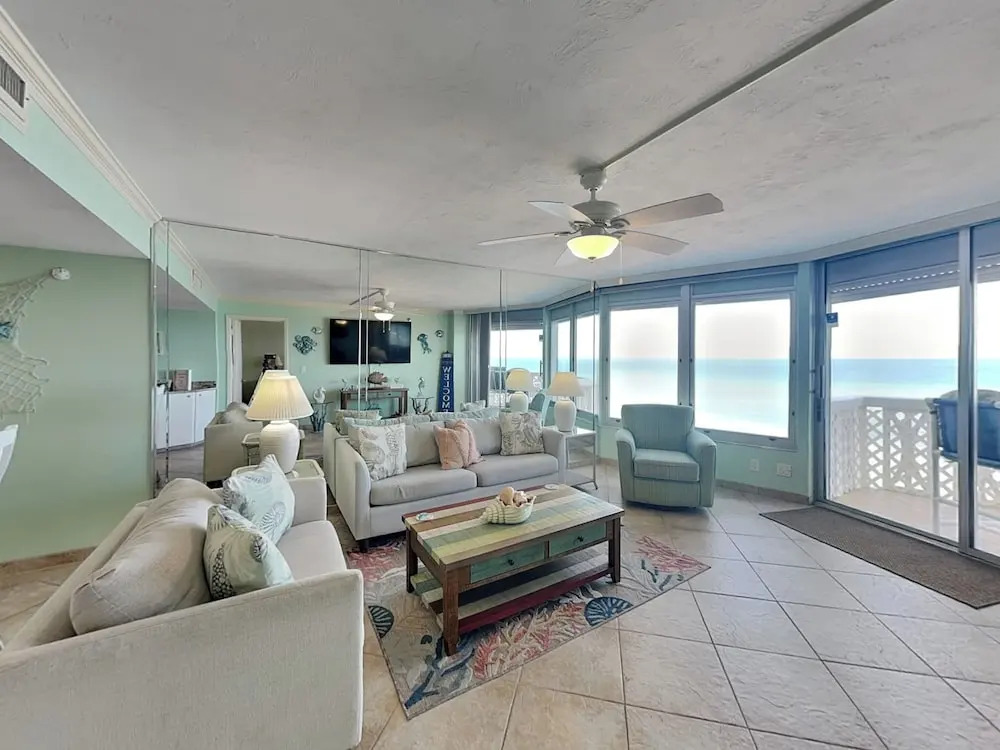 Oceanside Retreat 804-805