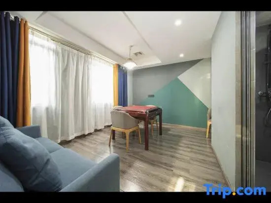 Yiyang Fenglin Evening  Hotel