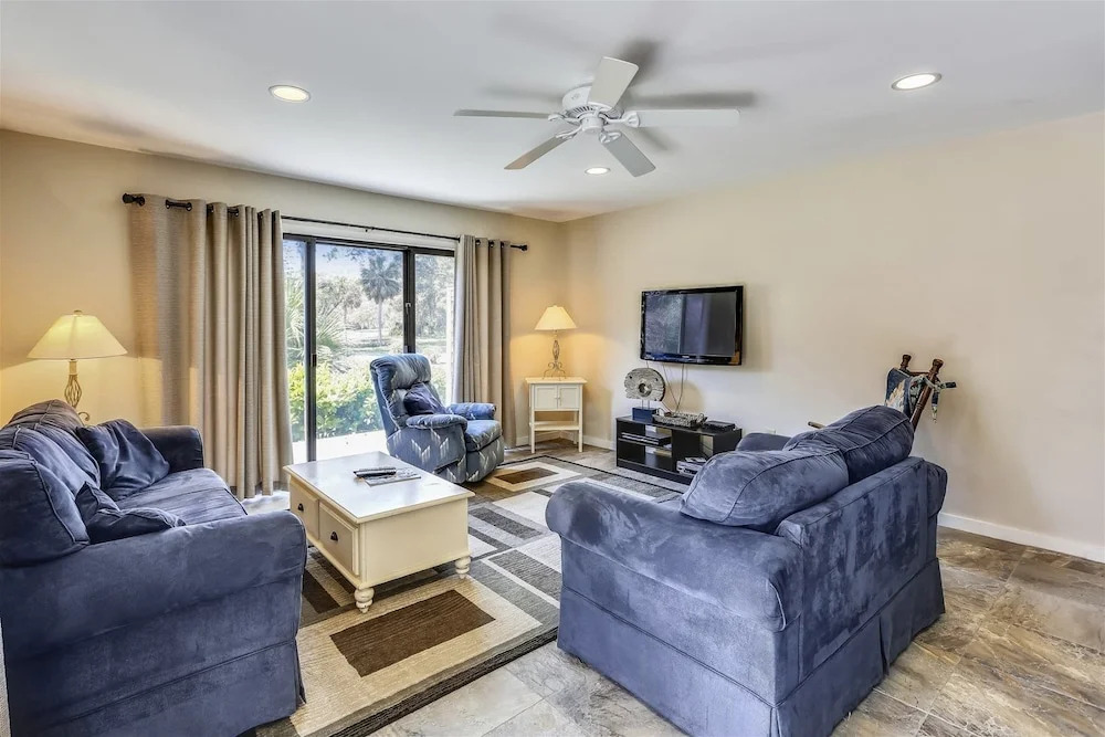 Greens 190 - Three Bedroom Condo