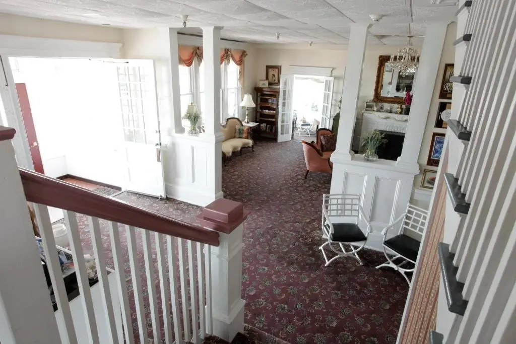 Hotel Macomber ADULTS ONLY