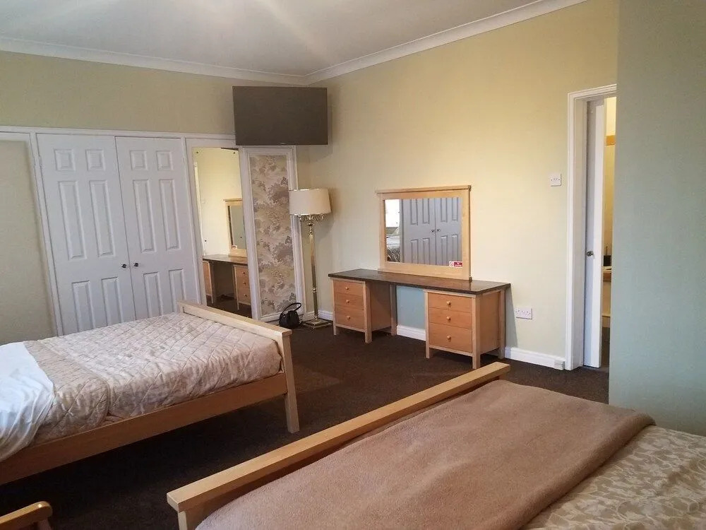 The Mayfair Lodge & Family Suite