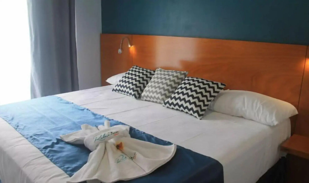 Relax Inn Suites