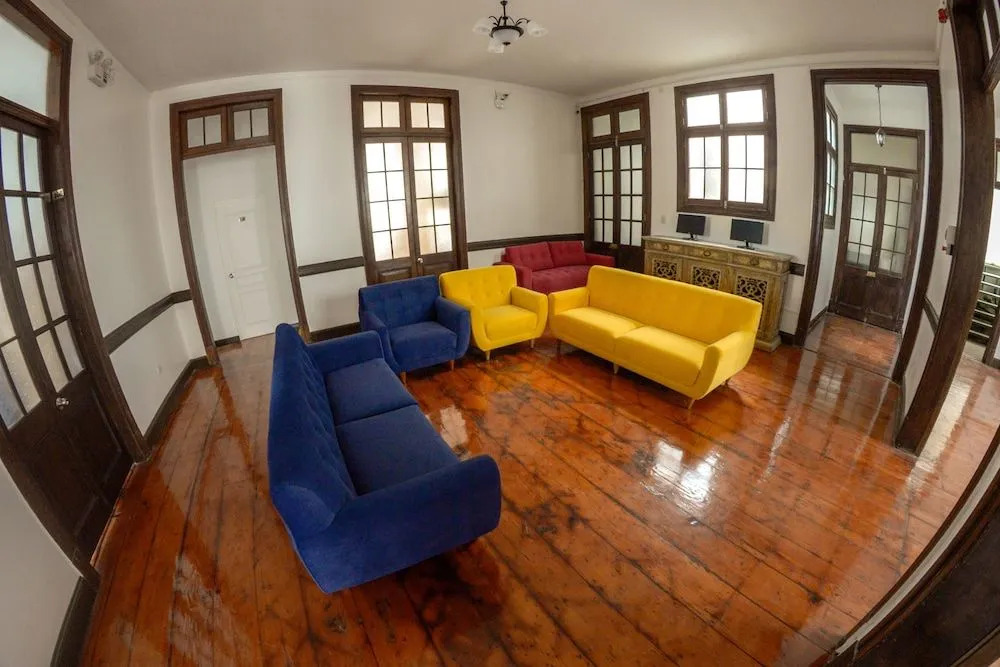 Orchid Hostels