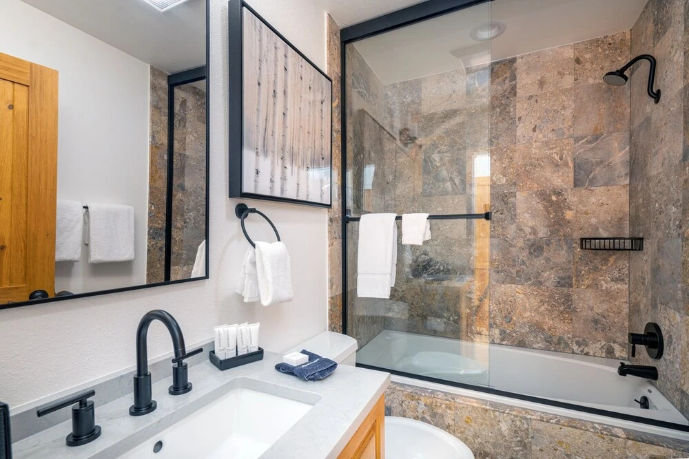 Bear Creek Lodge 411 4 Bedroom Condo by Alpine Lodging Telluride