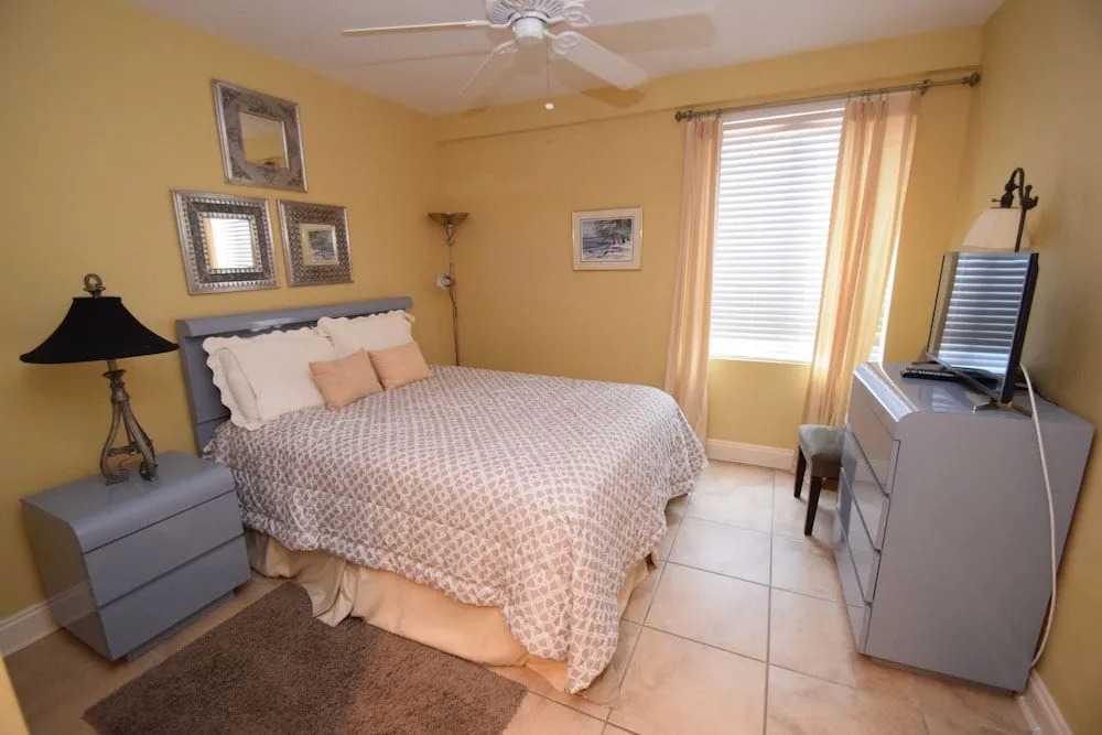 Broadmoor 205