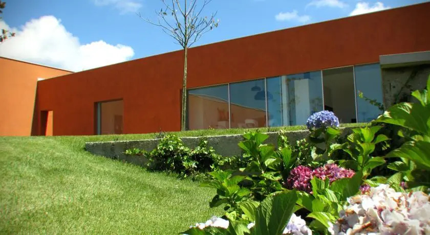 Fantastic Villa with Garden and Pool - Bom Sucesso Resort L201