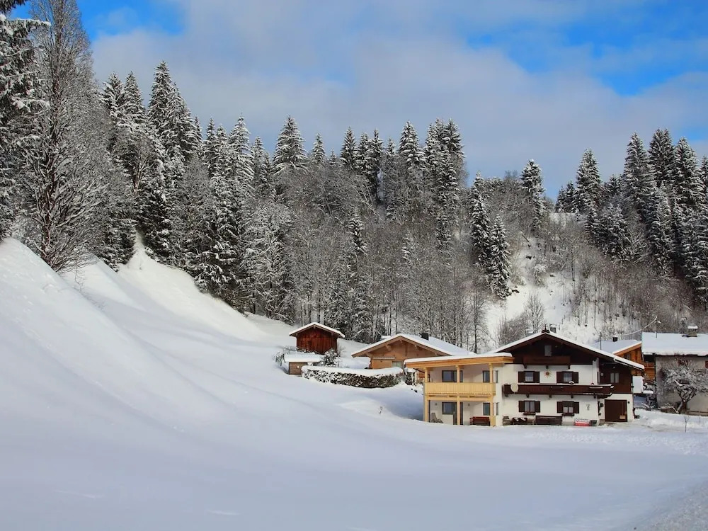 Picturesque Holiday Home With Terrace in Kirchberg