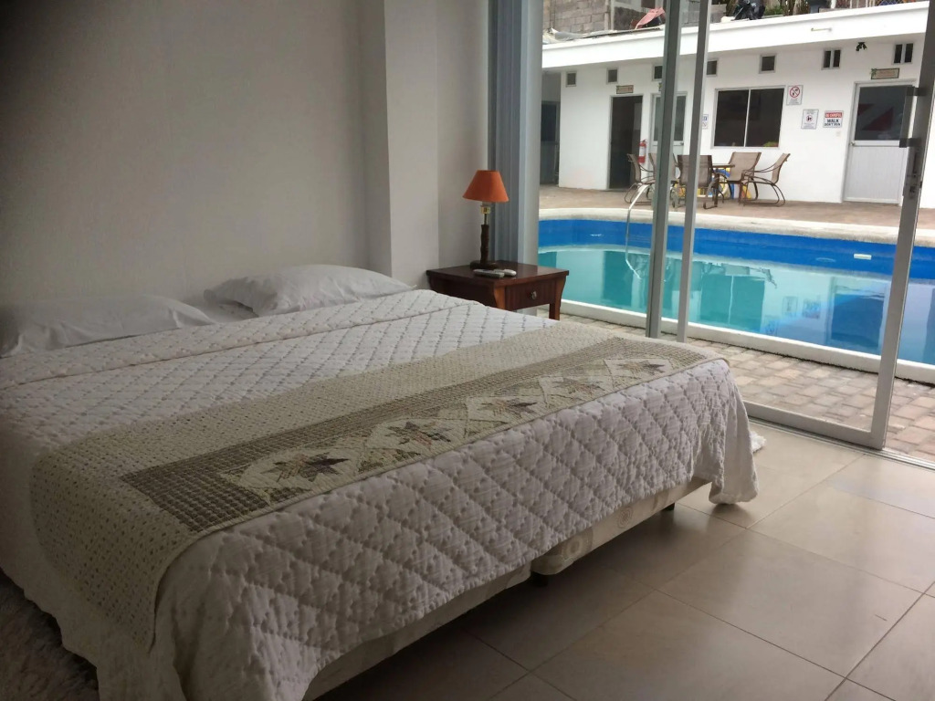 Red Mangrove Divers Lodge Santa Cruz