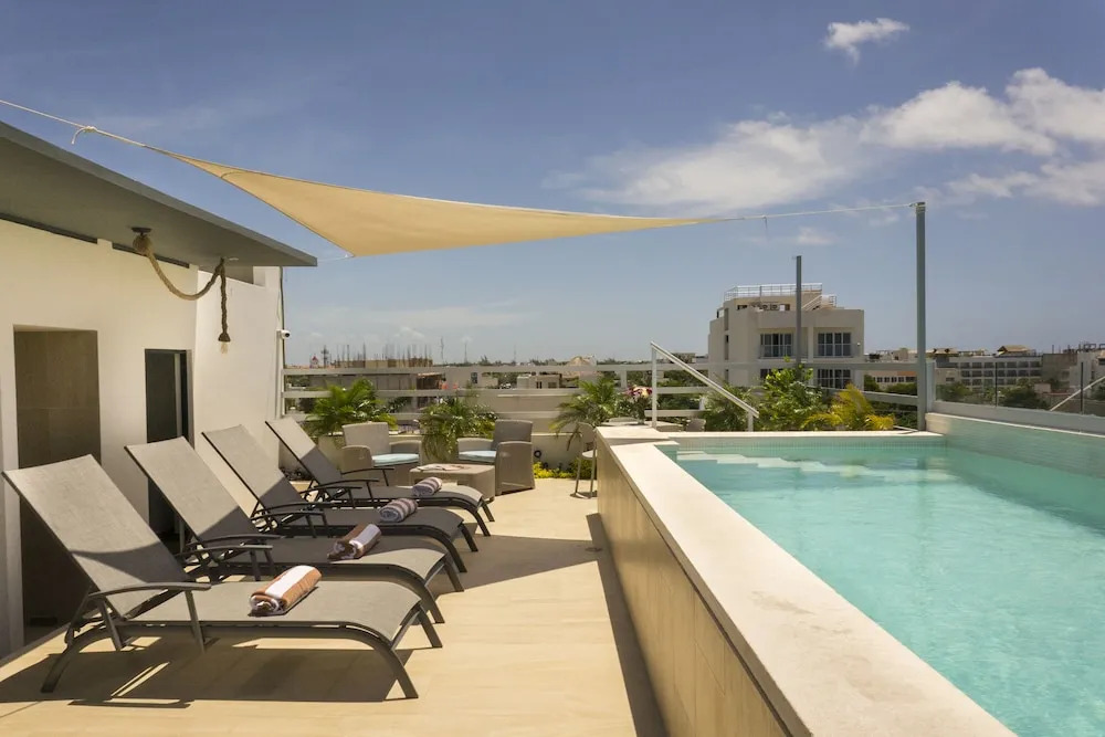 Tropic Playa Apartments