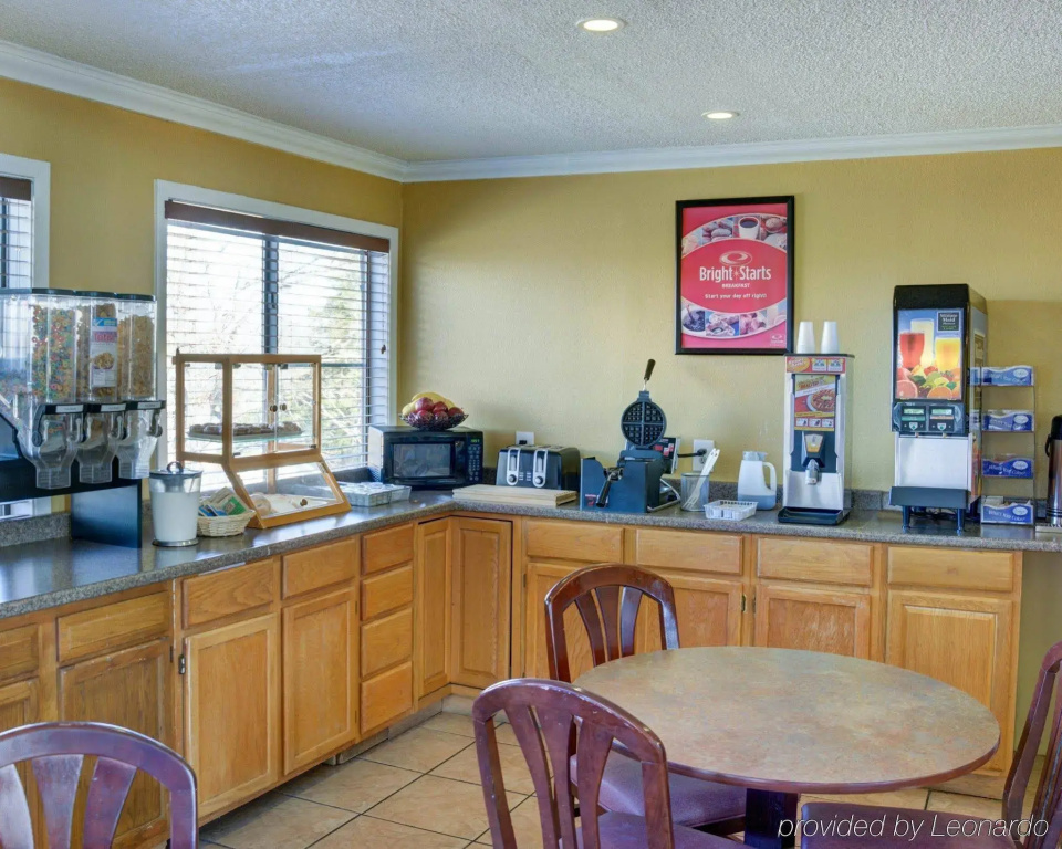 Econo Lodge Inn & Suites Hot Springs