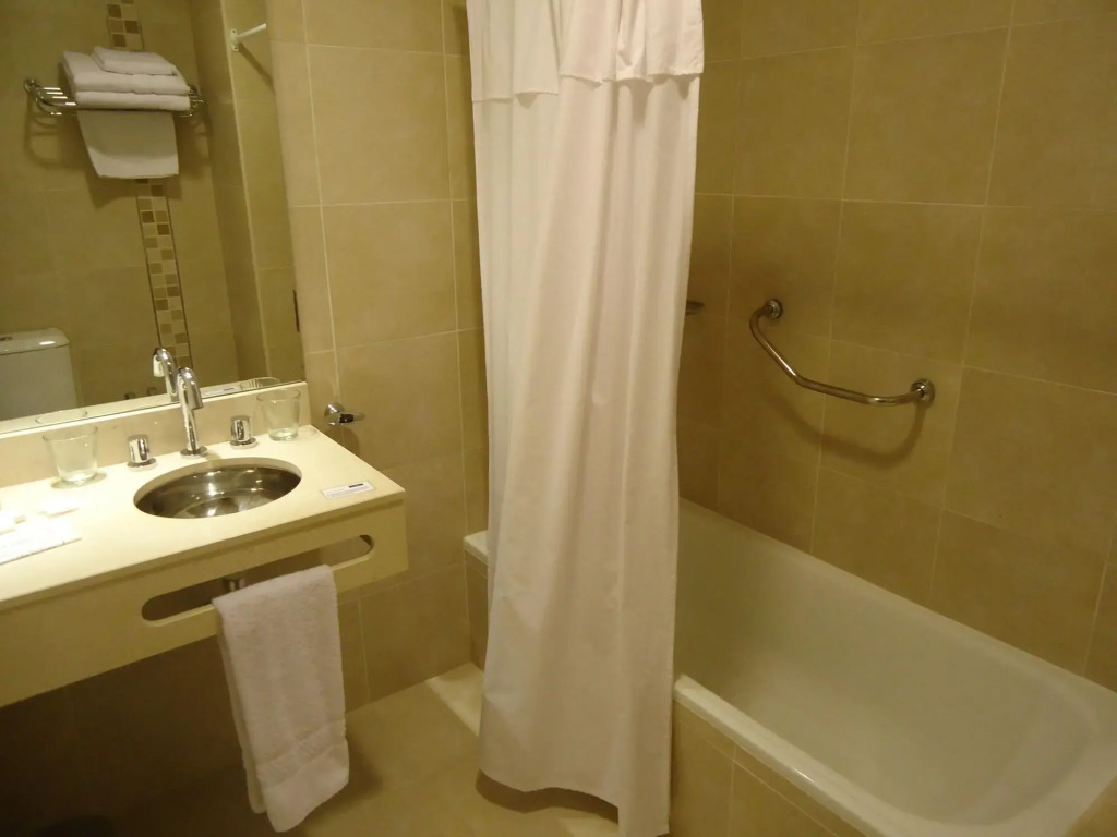 Puerto Amarras Hotel & Suites