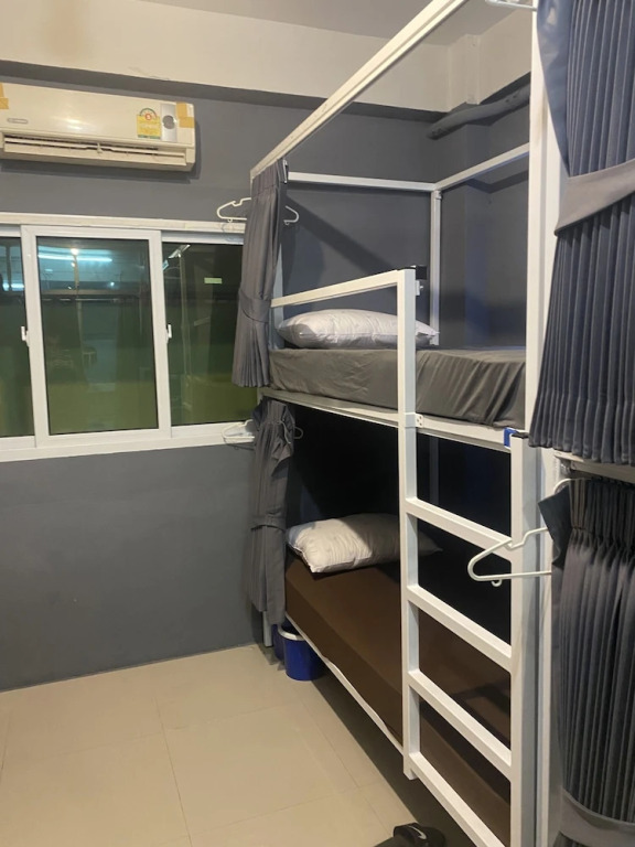 W District Guesthouse