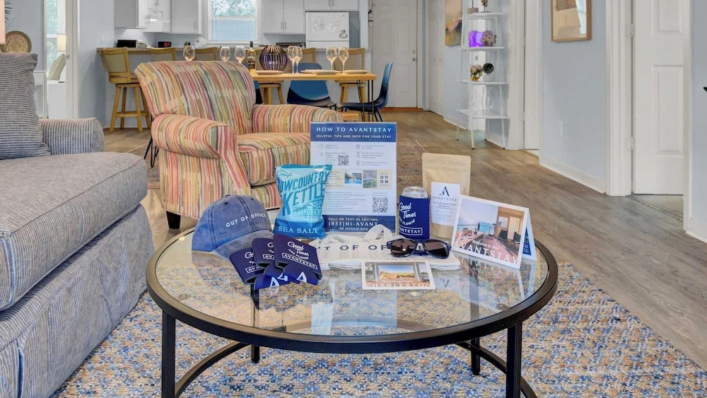 Ion by Avantstay Walk to Beach, Dining, Shopping Central Location Deck