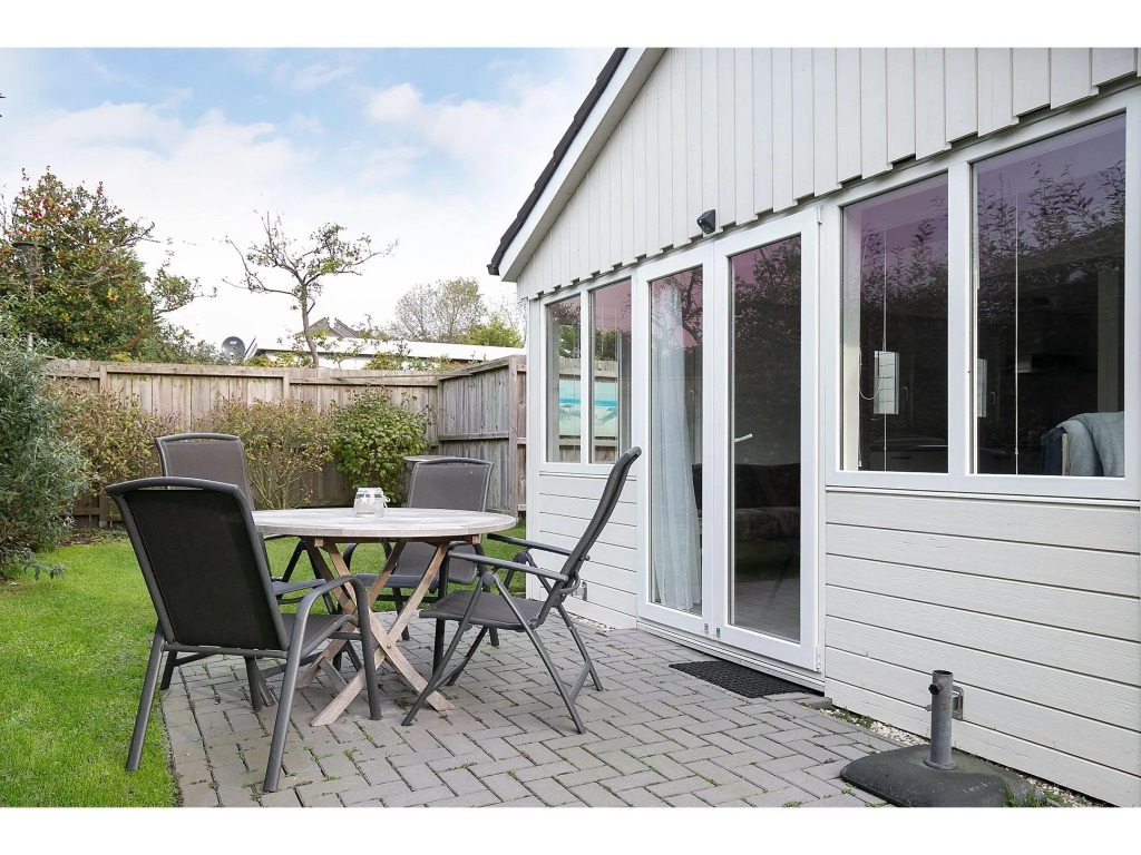 Charming holiday home in Oostkapelle close to the beach and forest