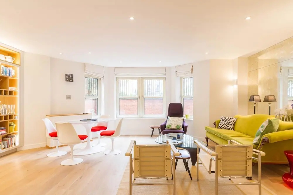 2 Bed, 2 bath flat in Covent Garden